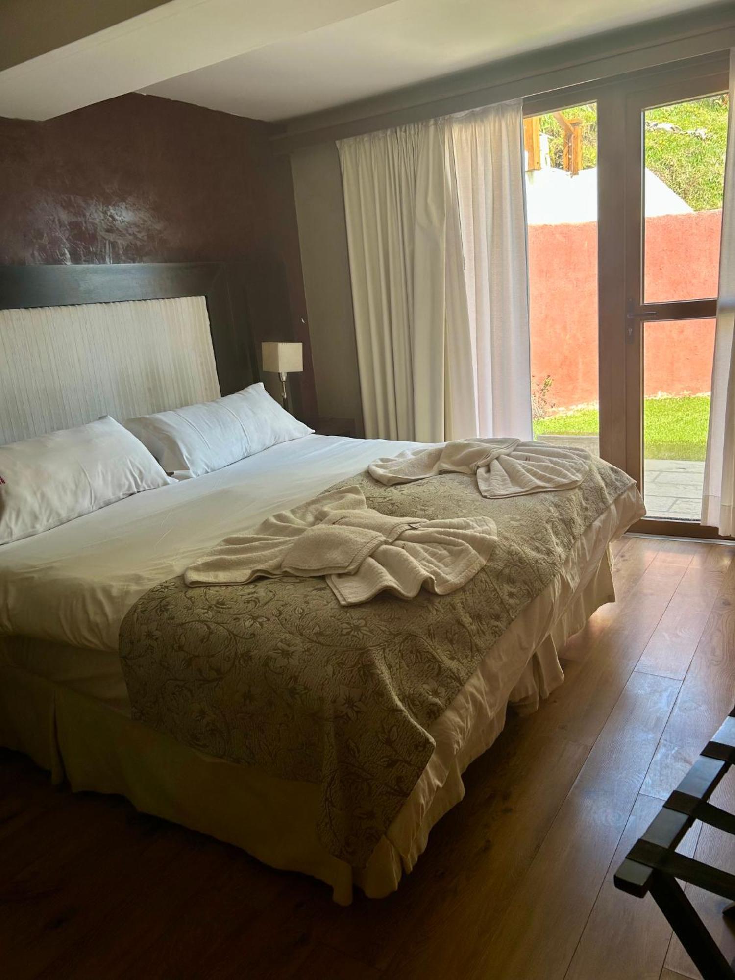 Bahia Paraiso Apart & Suites Сан-Карлос-де-Барілоче Екстер'єр фото