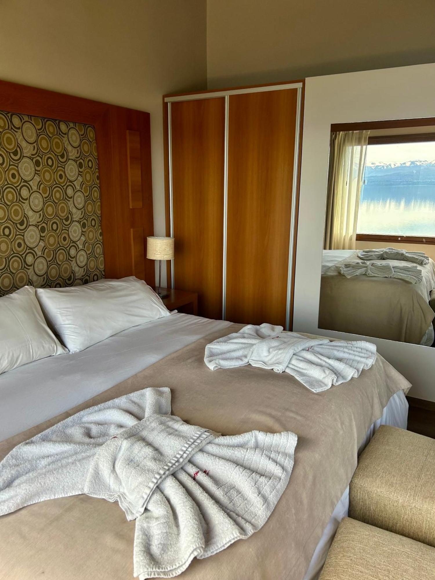 Bahia Paraiso Apart & Suites Сан-Карлос-де-Барілоче Екстер'єр фото