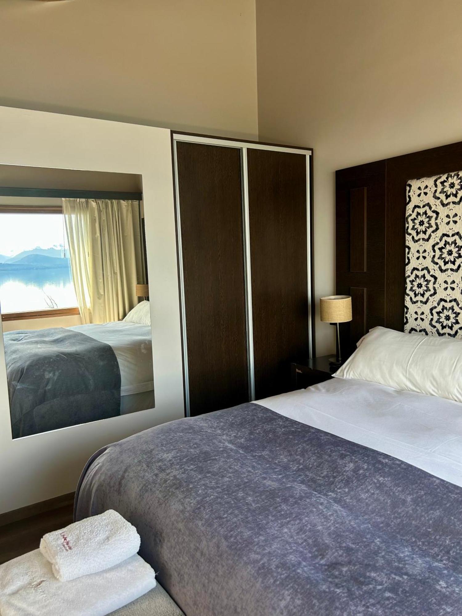 Bahia Paraiso Apart & Suites Сан-Карлос-де-Барілоче Екстер'єр фото