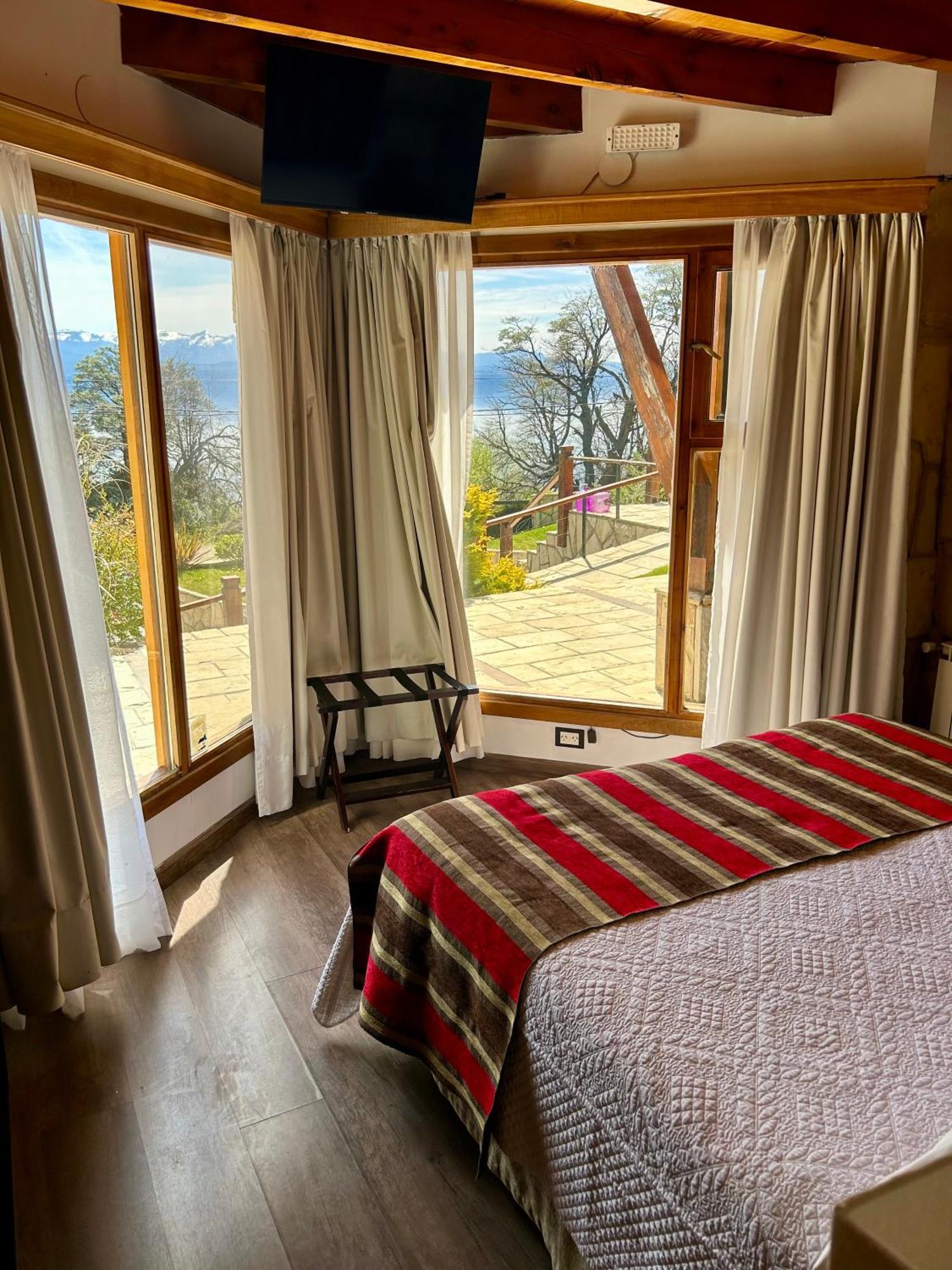 Bahia Paraiso Apart & Suites Сан-Карлос-де-Барілоче Екстер'єр фото